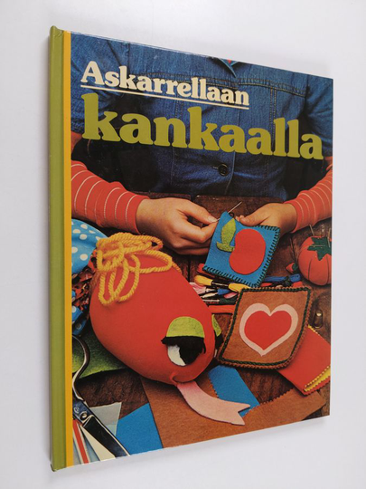 Askarrellaan kankaalla