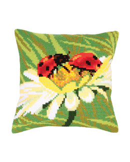 Kirjontapakkaus Tyynynpäällinen Leppäkerttu