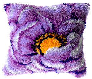 Tyynynpäällinen Liila kukka